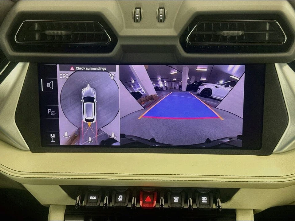 2026 Lamborghini Urus SE - Image 14 of 31