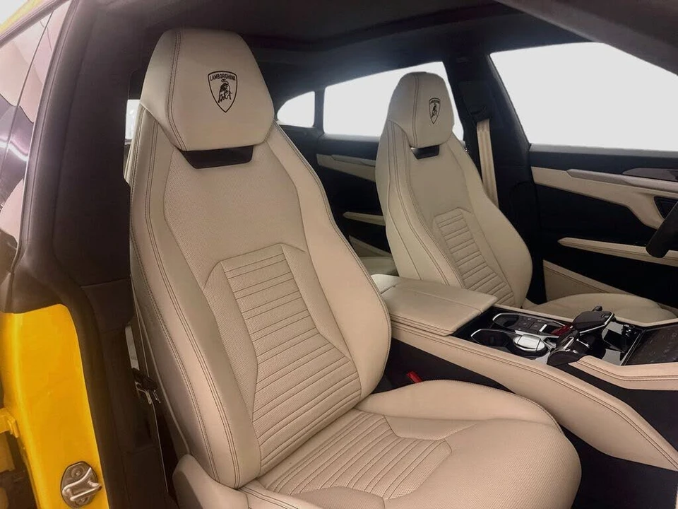 2026 Lamborghini Urus SE - Image 30 of 31