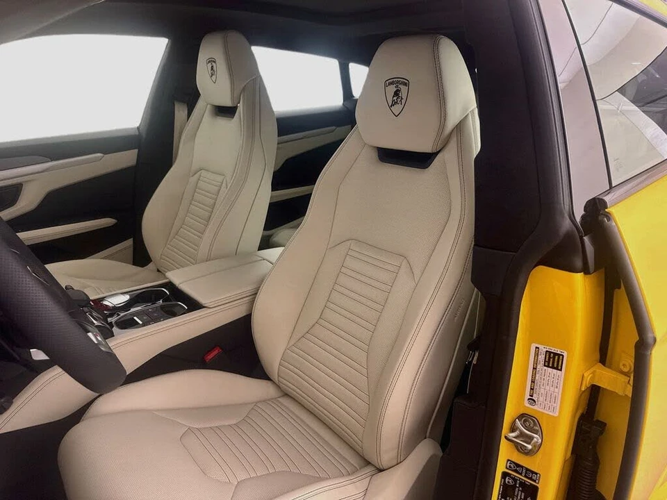 2026 Lamborghini Urus SE - Image 20 of 31