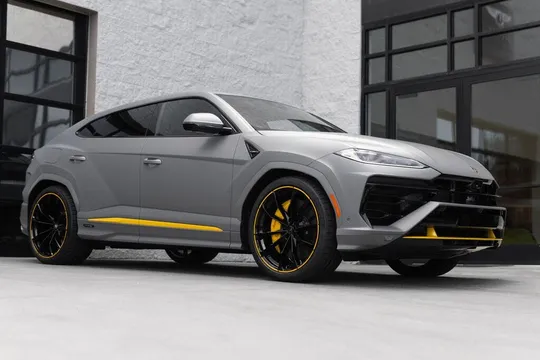 2026 Lamborghini Urus SE