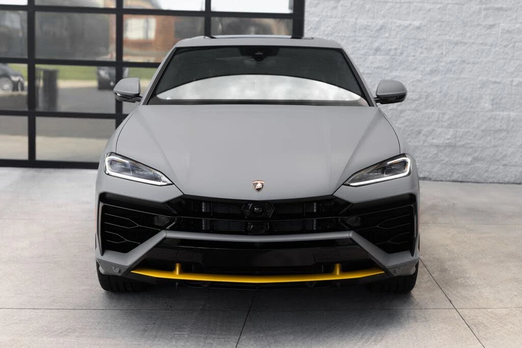 2026 Lamborghini Urus SE - Image 5 of 31