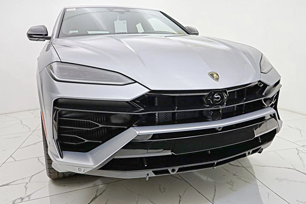 2026 Lamborghini Urus SE - Image 14 of 31