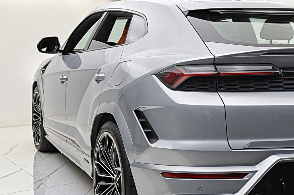 2026 Lamborghini Urus SE - Image 10 of 31