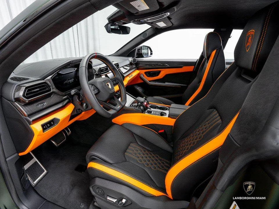 2026 Lamborghini Urus SE - Image 27 of 31