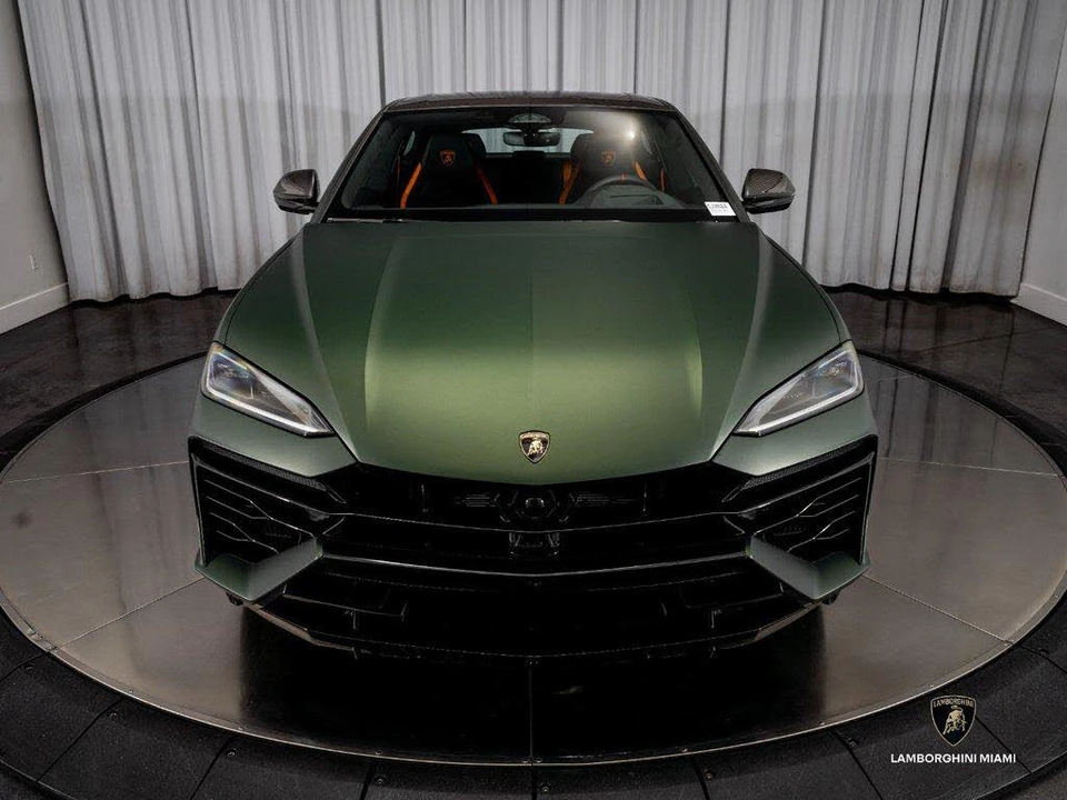 2026 Lamborghini Urus SE - Image 4 of 31