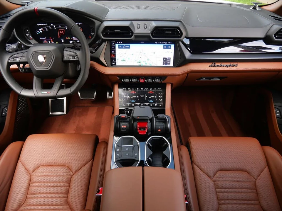 2026 Lamborghini Urus SE - Image 7 of 28