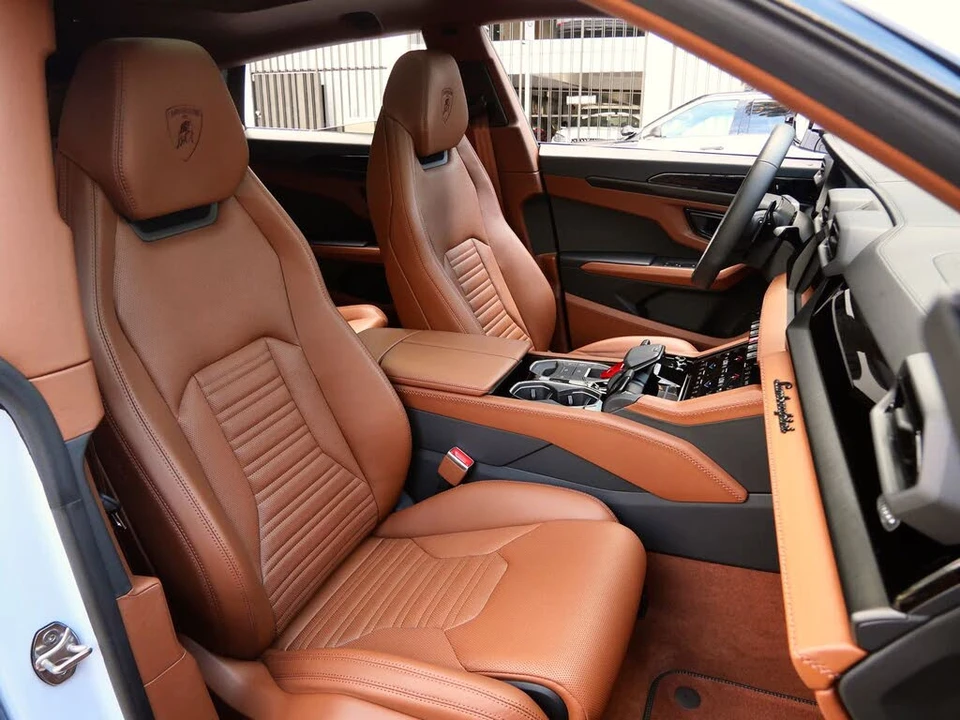 2026 Lamborghini Urus SE - Image 8 of 28