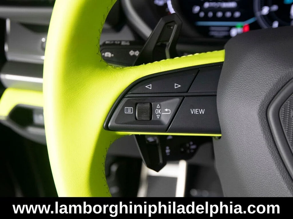 2026 Lamborghini Urus SE - Image 22 of 31