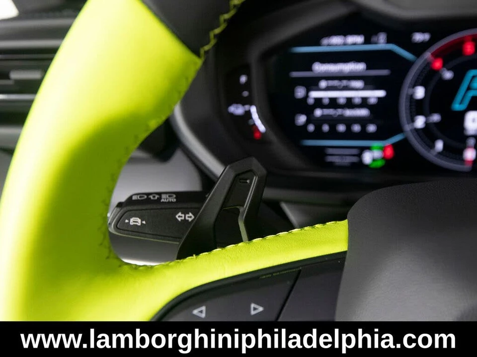 2026 Lamborghini Urus SE - Image 21 of 31