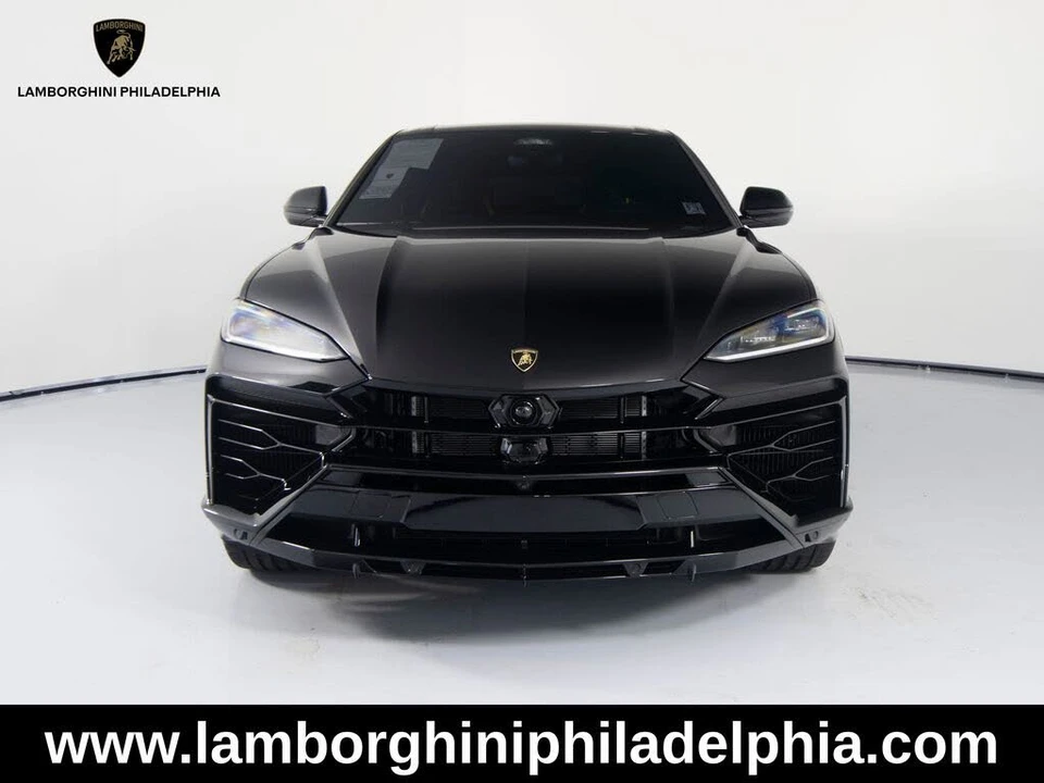 2026 Lamborghini Urus SE - Image 2 of 31