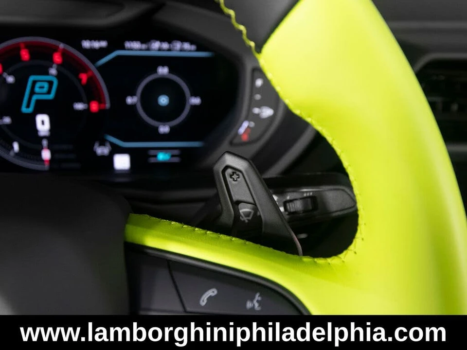 2026 Lamborghini Urus SE - Image 20 of 31