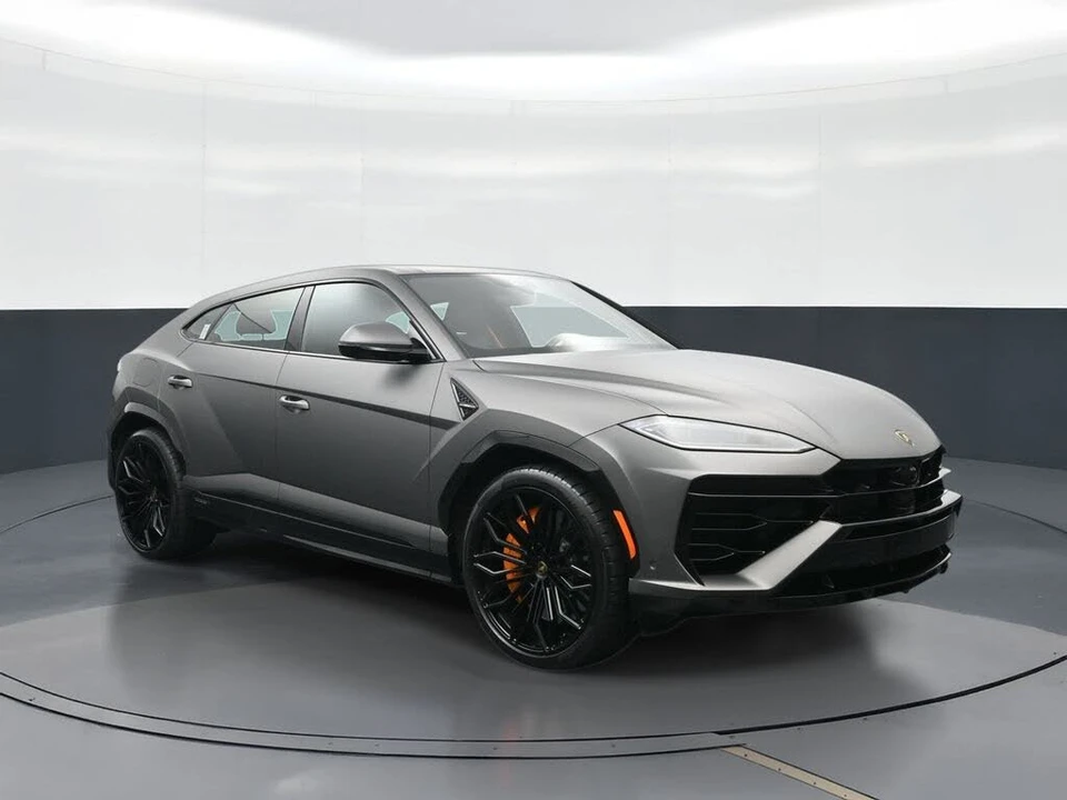 2026 Lamborghini Urus SE - Image 12 of 28