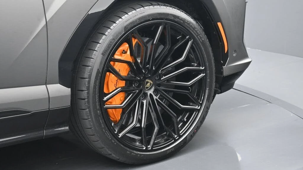 2026 Lamborghini Urus SE - Image 6 of 28
