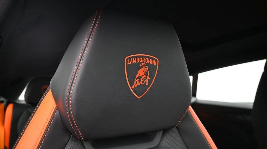 2026 Lamborghini Urus SE - Image 20 of 28
