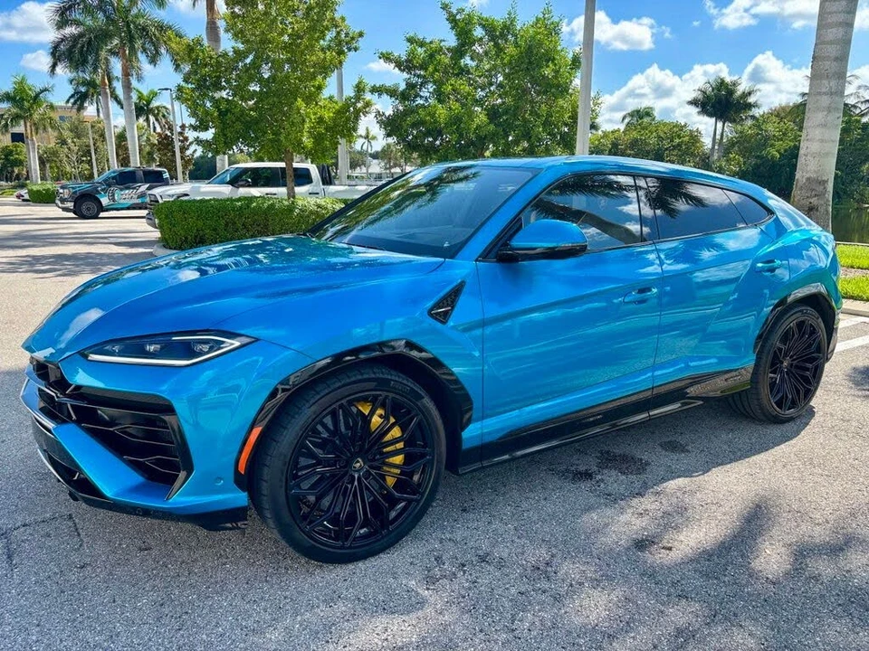 2026 Lamborghini Urus SE - Image 11 of 31