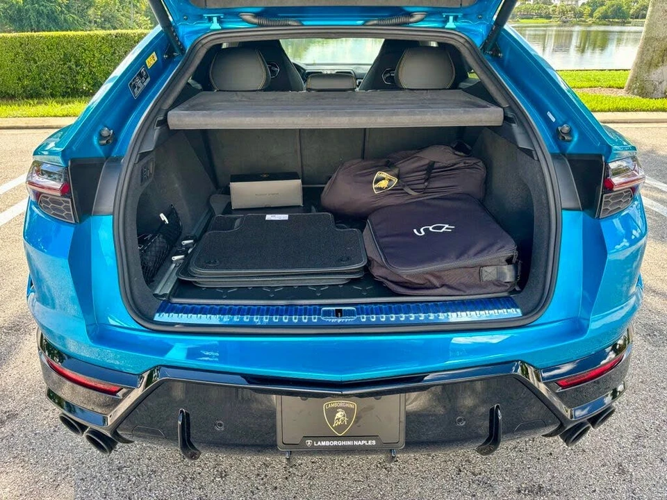 2026 Lamborghini Urus SE - Image 23 of 31