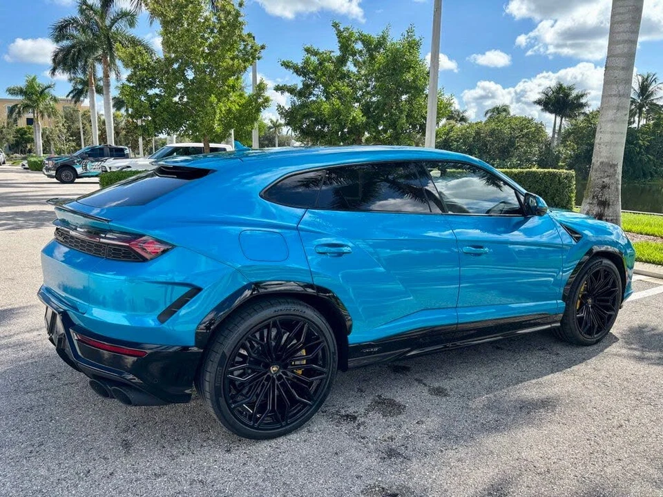 2026 Lamborghini Urus SE - Image 6 of 31