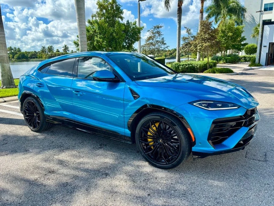2026 Lamborghini Urus SE - Image 4 of 31