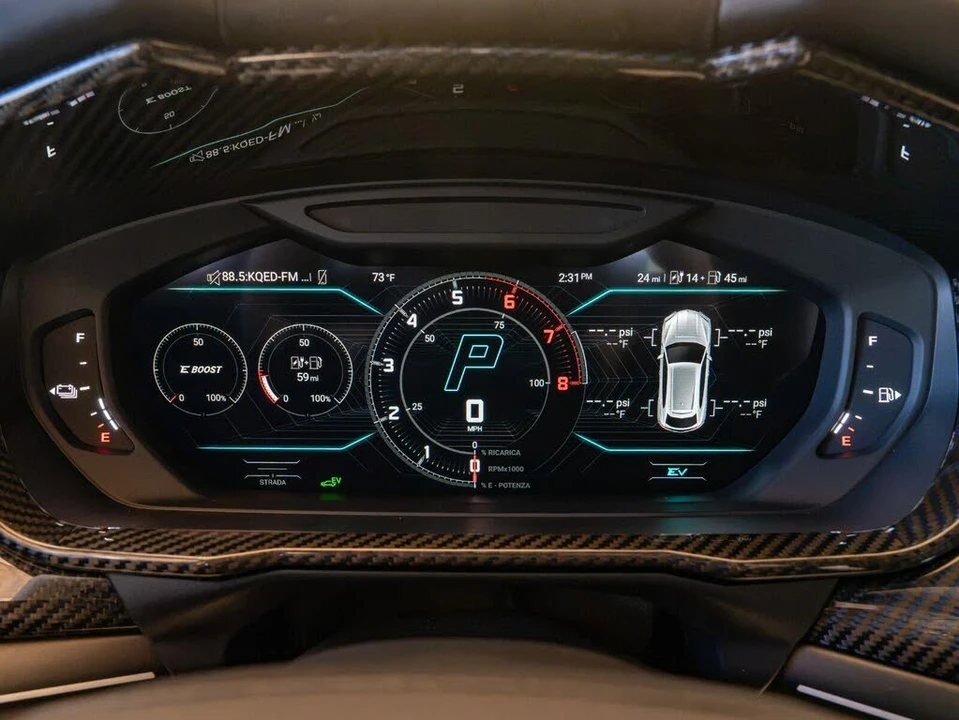 2026 Lamborghini Urus SE - Image 13 of 31