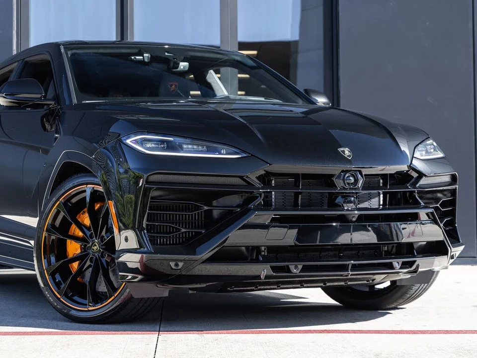 2026 Lamborghini Urus SE - Image 5 of 31