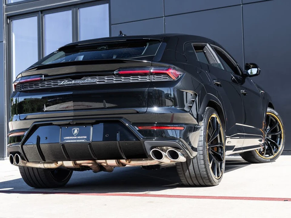 2026 Lamborghini Urus SE - Image 8 of 31