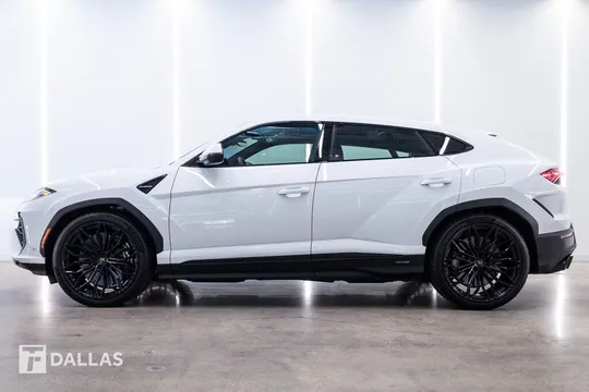 2026 Lamborghini Urus SE AWD