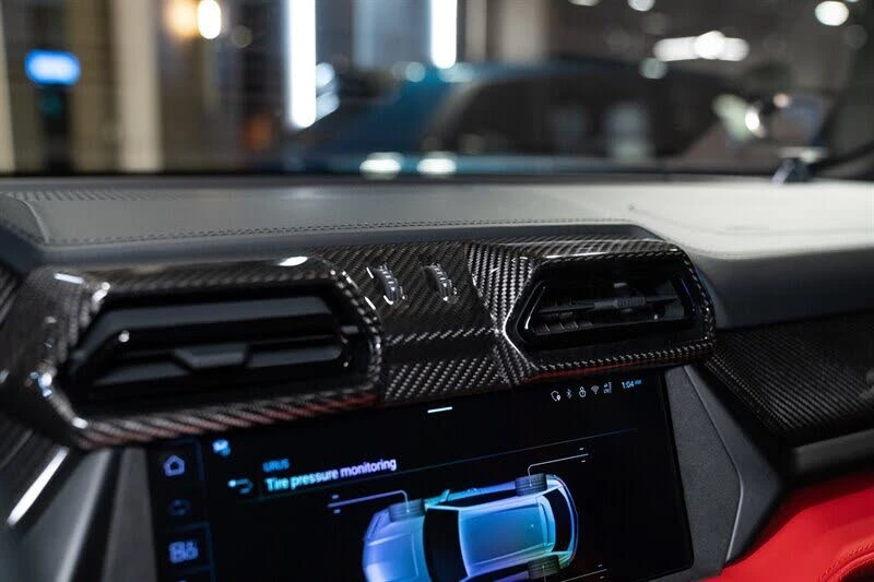 2026 Lamborghini Urus SE - Image 22 of 23