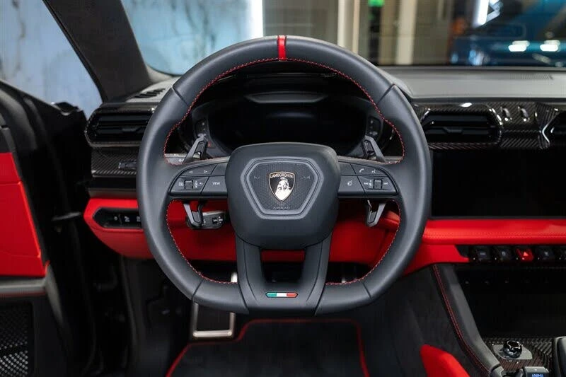 2026 Lamborghini Urus SE - Image 7 of 23