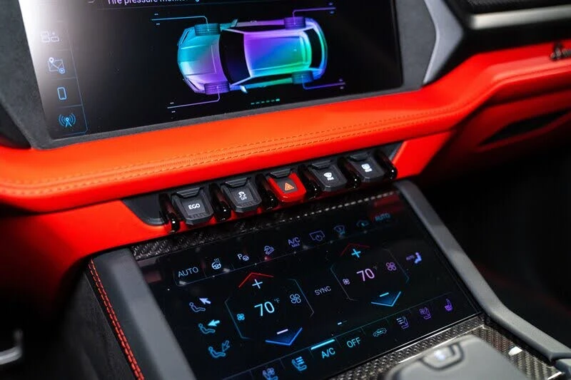 2026 Lamborghini Urus SE - Image 23 of 23