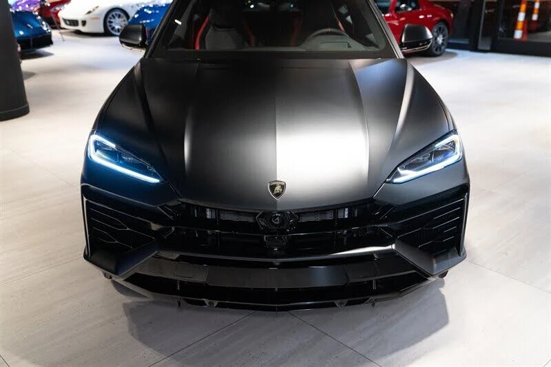 2026 Lamborghini Urus SE - Image 16 of 23