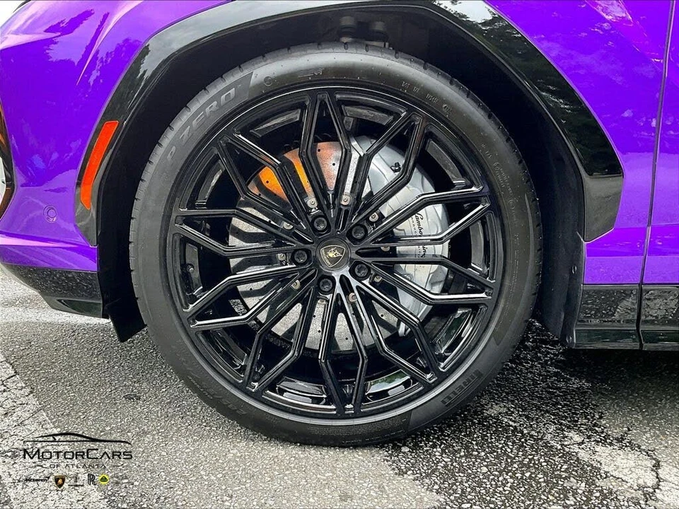 2026 Lamborghini Urus SE - Image 9 of 30