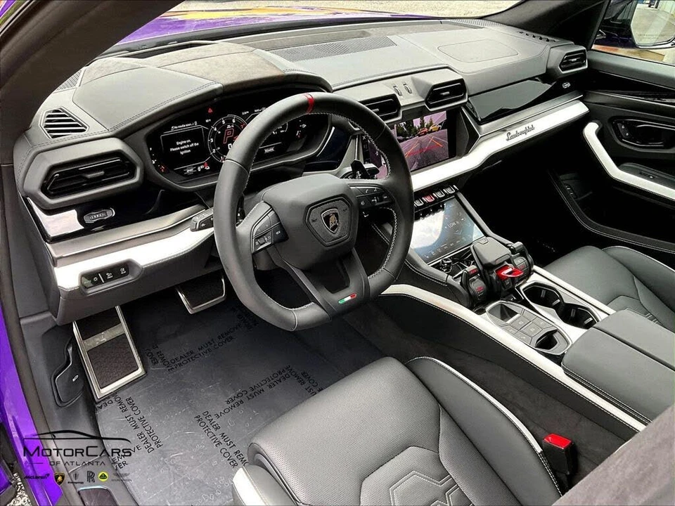 2026 Lamborghini Urus SE - Image 12 of 30