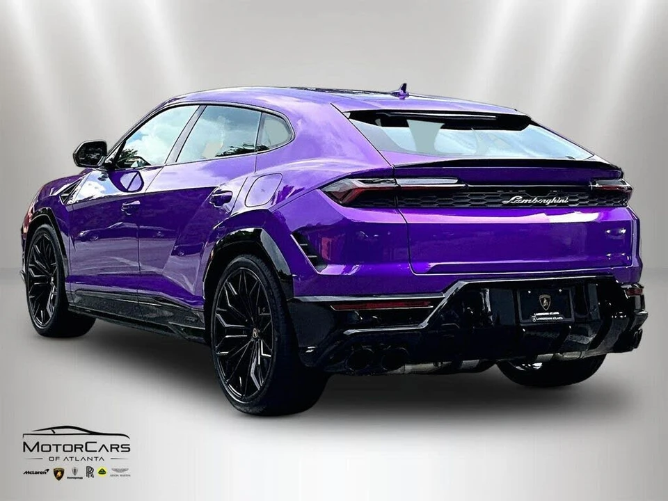 2026 Lamborghini Urus SE - Image 10 of 30