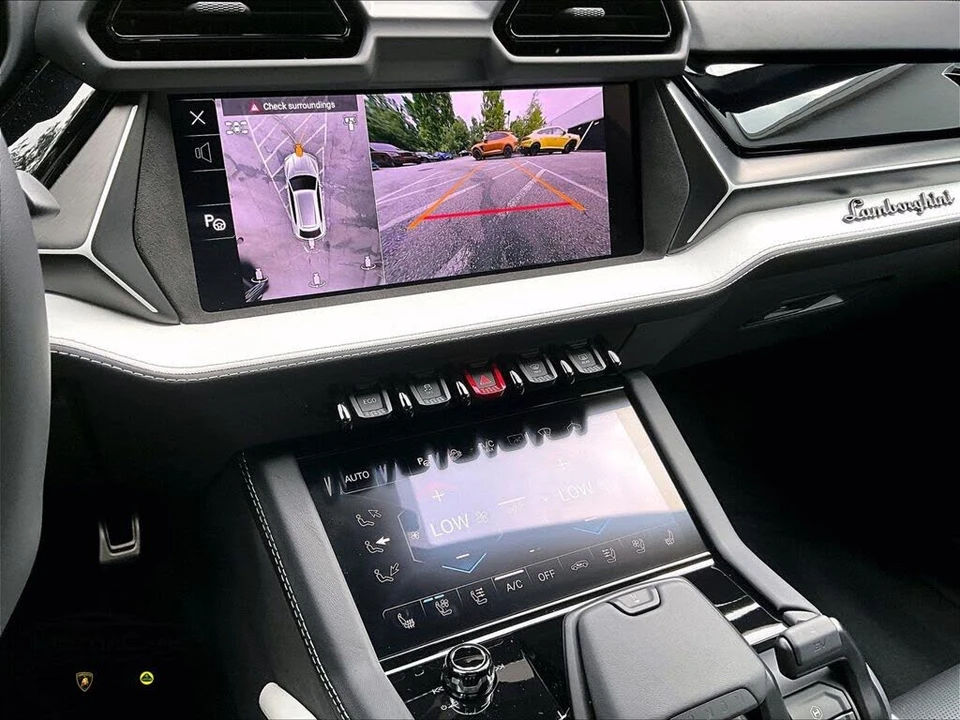 2026 Lamborghini Urus SE - Image 7 of 30
