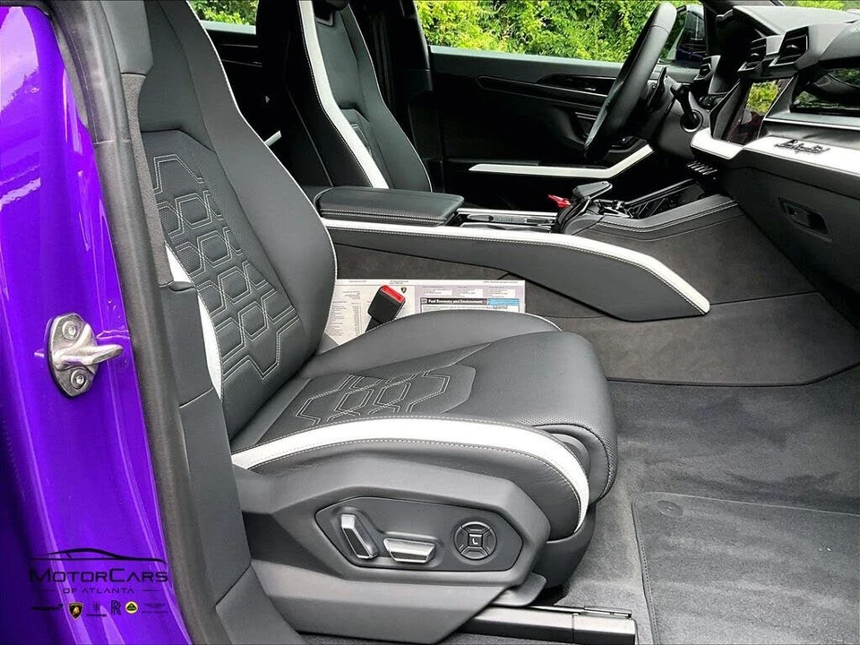 2026 Lamborghini Urus SE - Image 8 of 30
