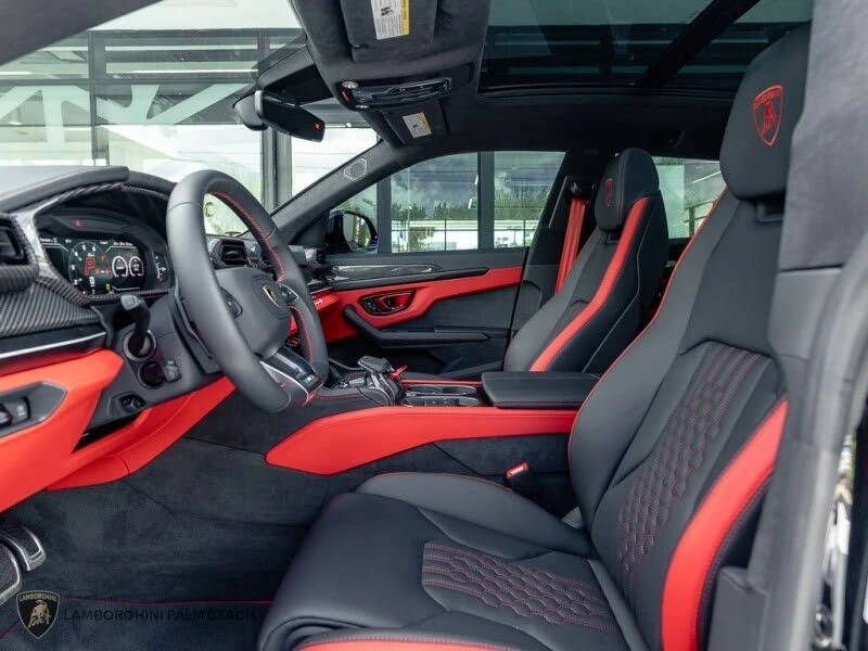 2026 Lamborghini Urus SE - Image 18 of 28