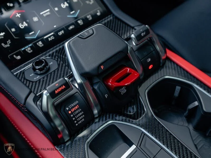 2026 Lamborghini Urus SE - Image 11 of 28