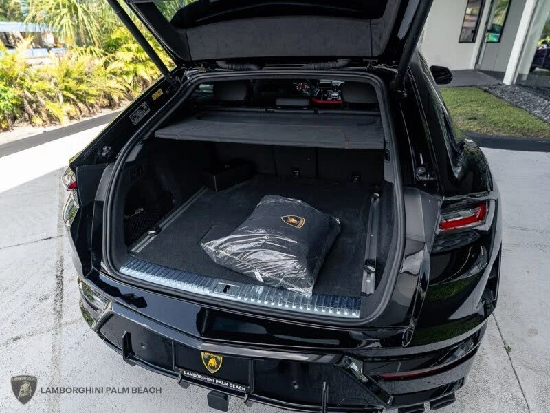 2026 Lamborghini Urus SE - Image 26 of 28