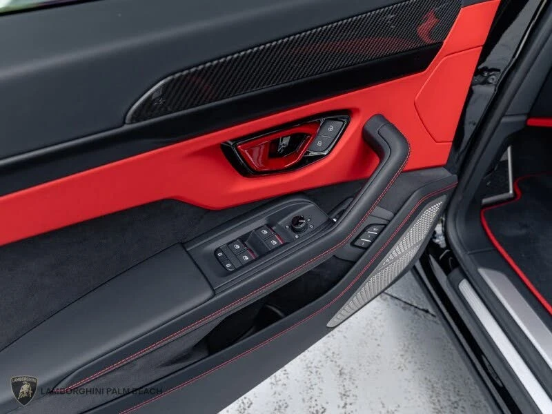 2026 Lamborghini Urus SE - Image 23 of 28