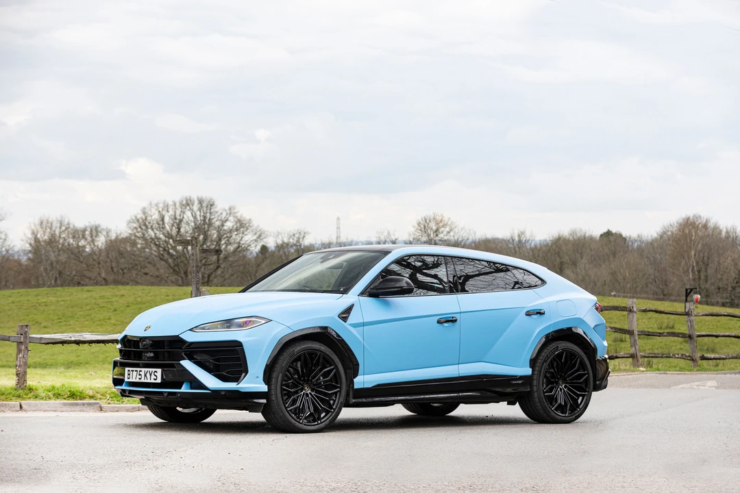 2026 Lamborghini Urus SE - Image 17 of 31