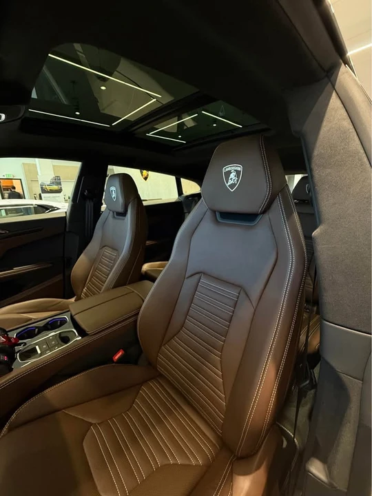 2026 Lamborghini Urus SE - Image 11 of 14