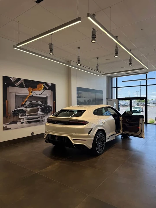 2026 Lamborghini Urus SE - Image 2 of 14