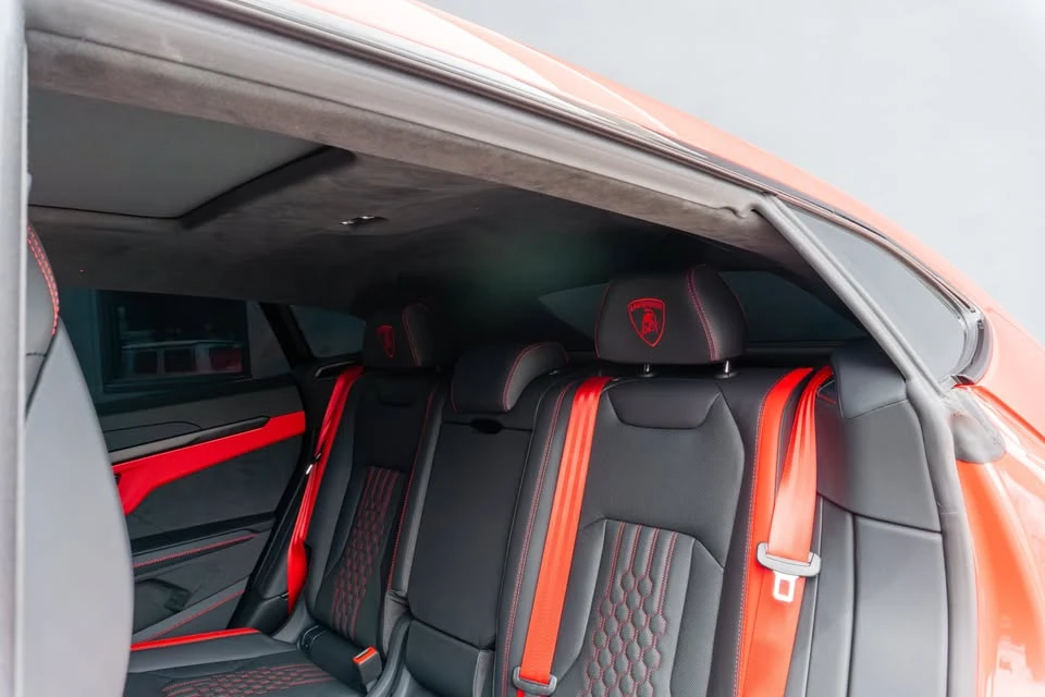 2026 Lamborghini Urus SE - Image 11 of 20