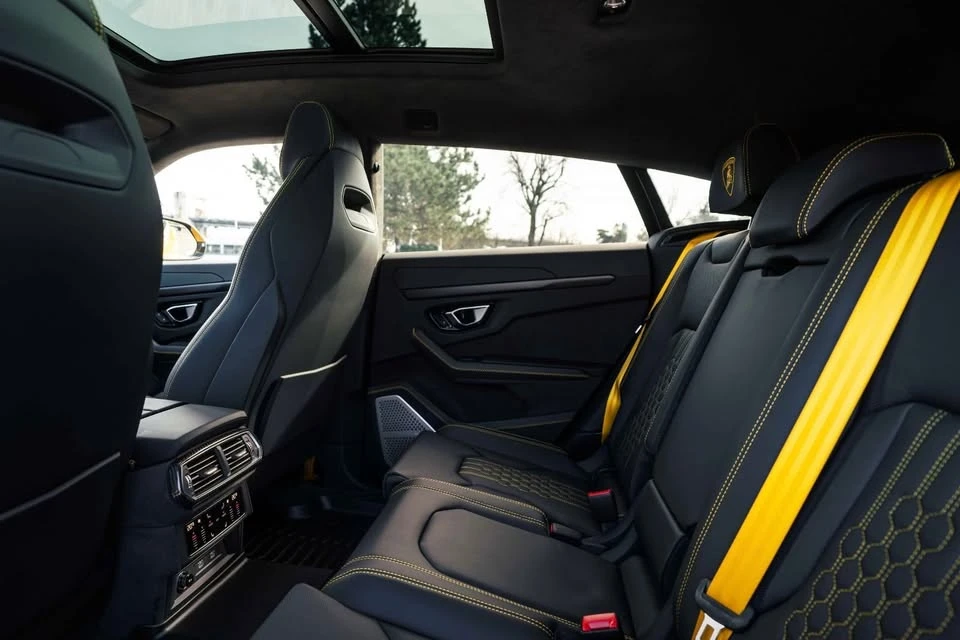 2026 Lamborghini Urus SE - Image 12 of 12