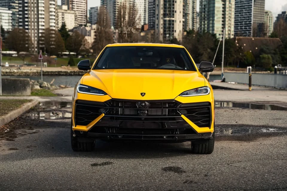 2026 Lamborghini Urus SE - Image 2 of 12