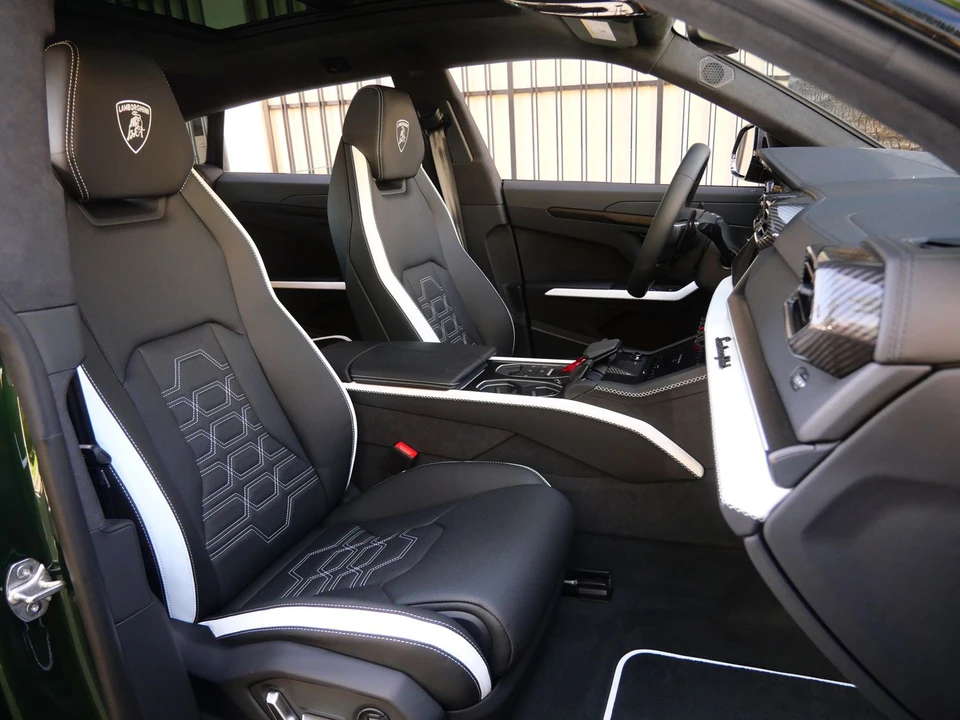 2026 Lamborghini Urus SE - Image 8 of 31