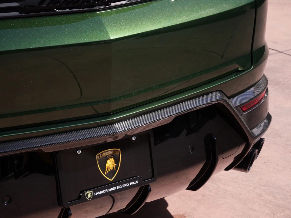 2026 Lamborghini Urus SE - Image 24 of 31