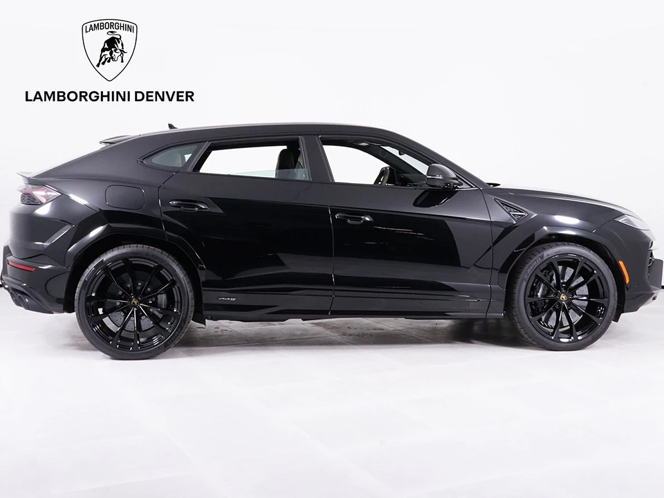 2026 Lamborghini Urus SE - Image 9 of 31