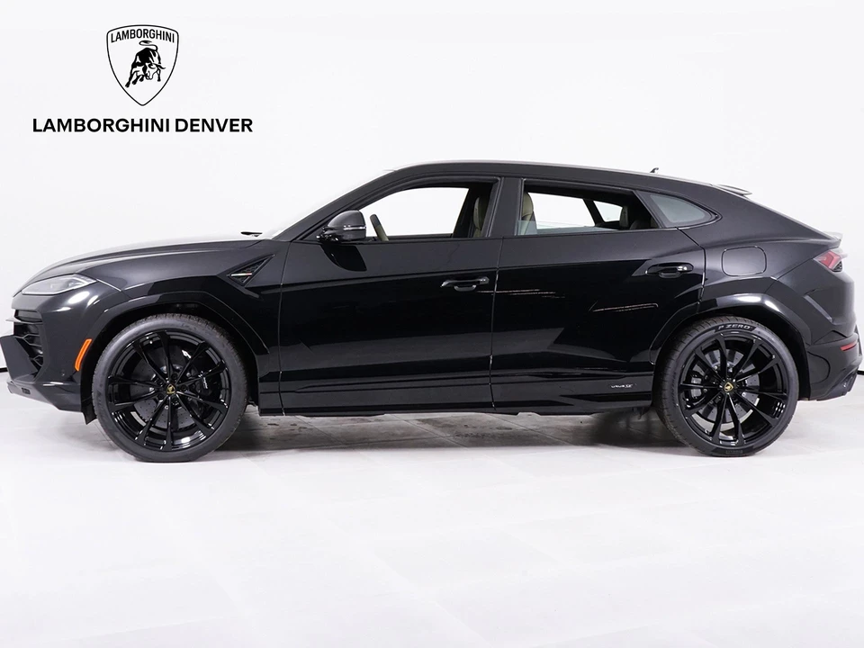 2026 Lamborghini Urus SE - Image 2 of 31