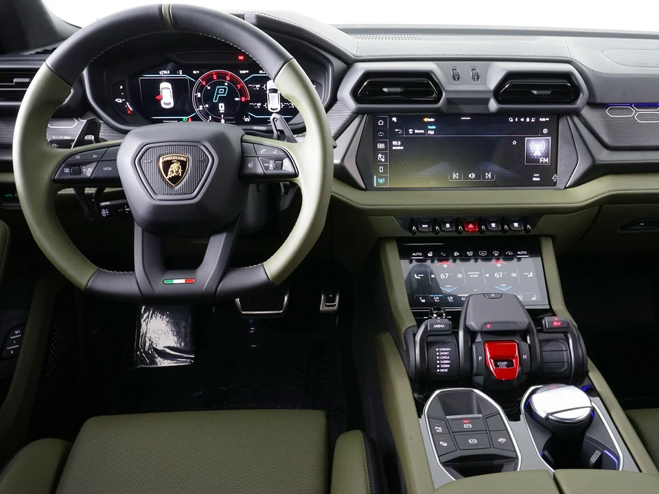 2026 Lamborghini Urus SE - Image 26 of 31